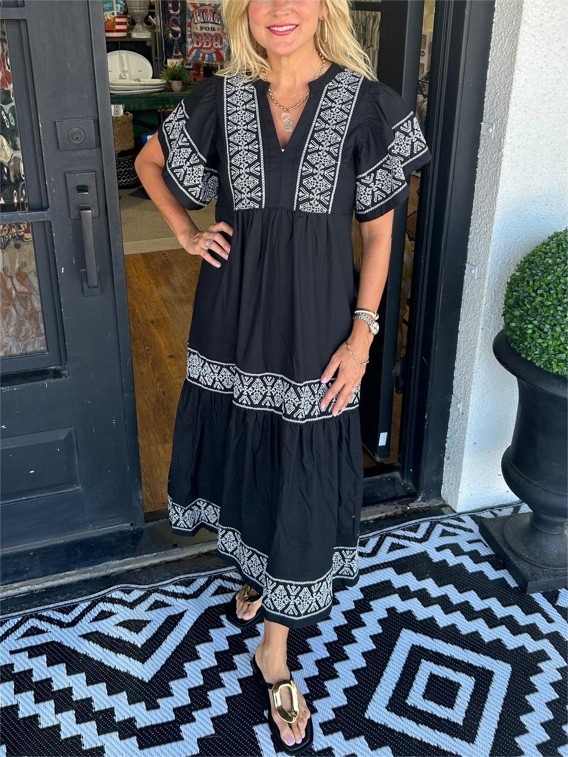 Boho Maxi Dress V-Neck Flowy Loose Fit Tummy Control - Black