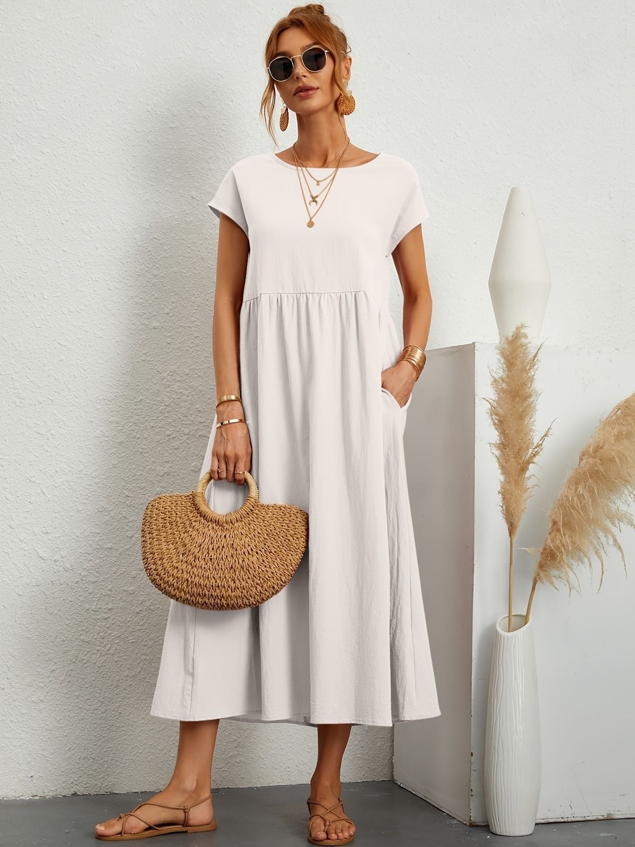 Midi Dress Short Sleeve Round Neck Side Pockets - White