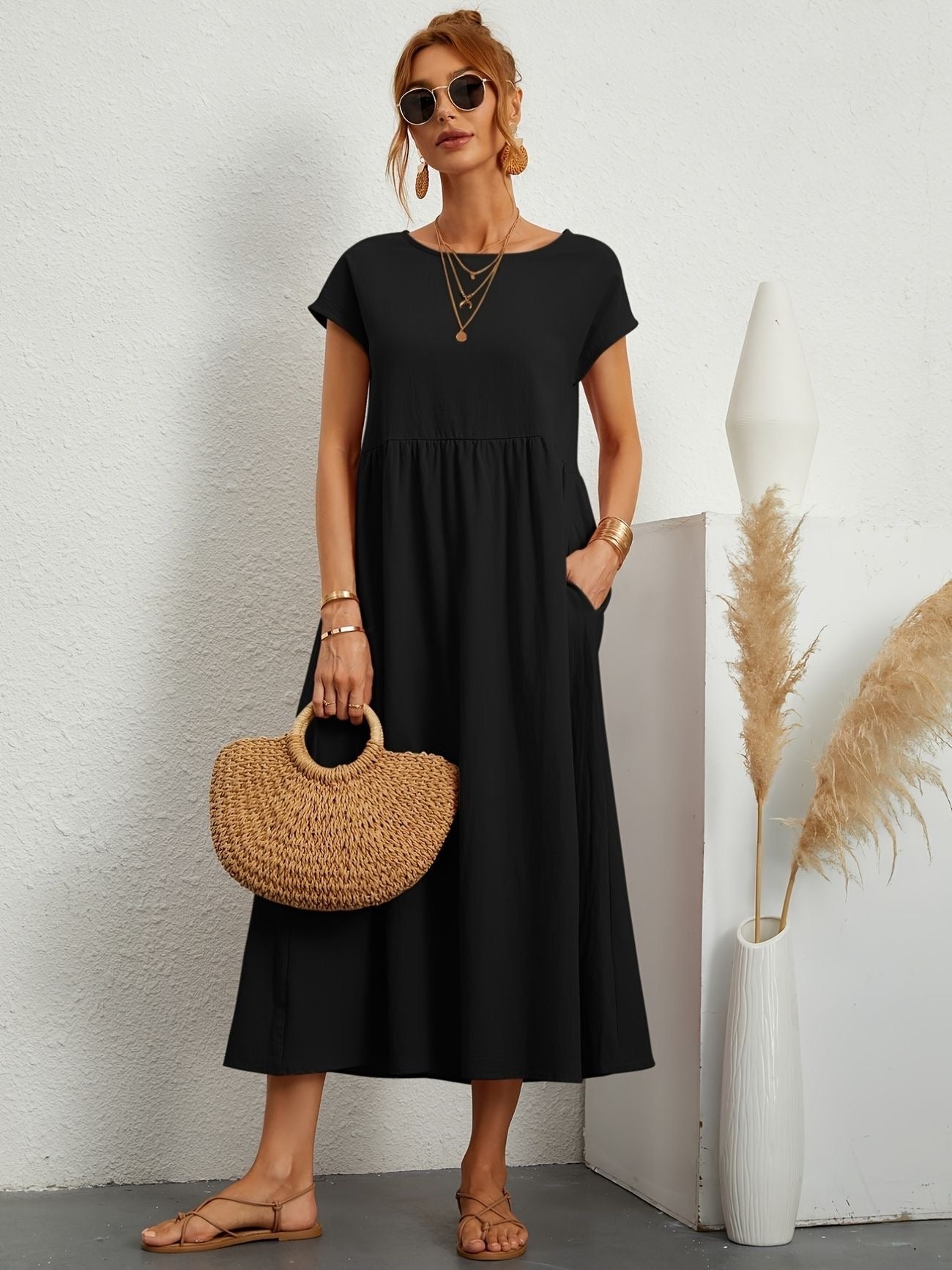 Midi Dress Short Sleeve Round Neck Side Pockets - Black