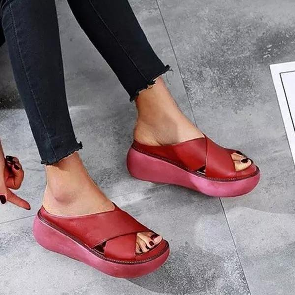 Women's X-Strap Cushioned Flat Sandals - Red